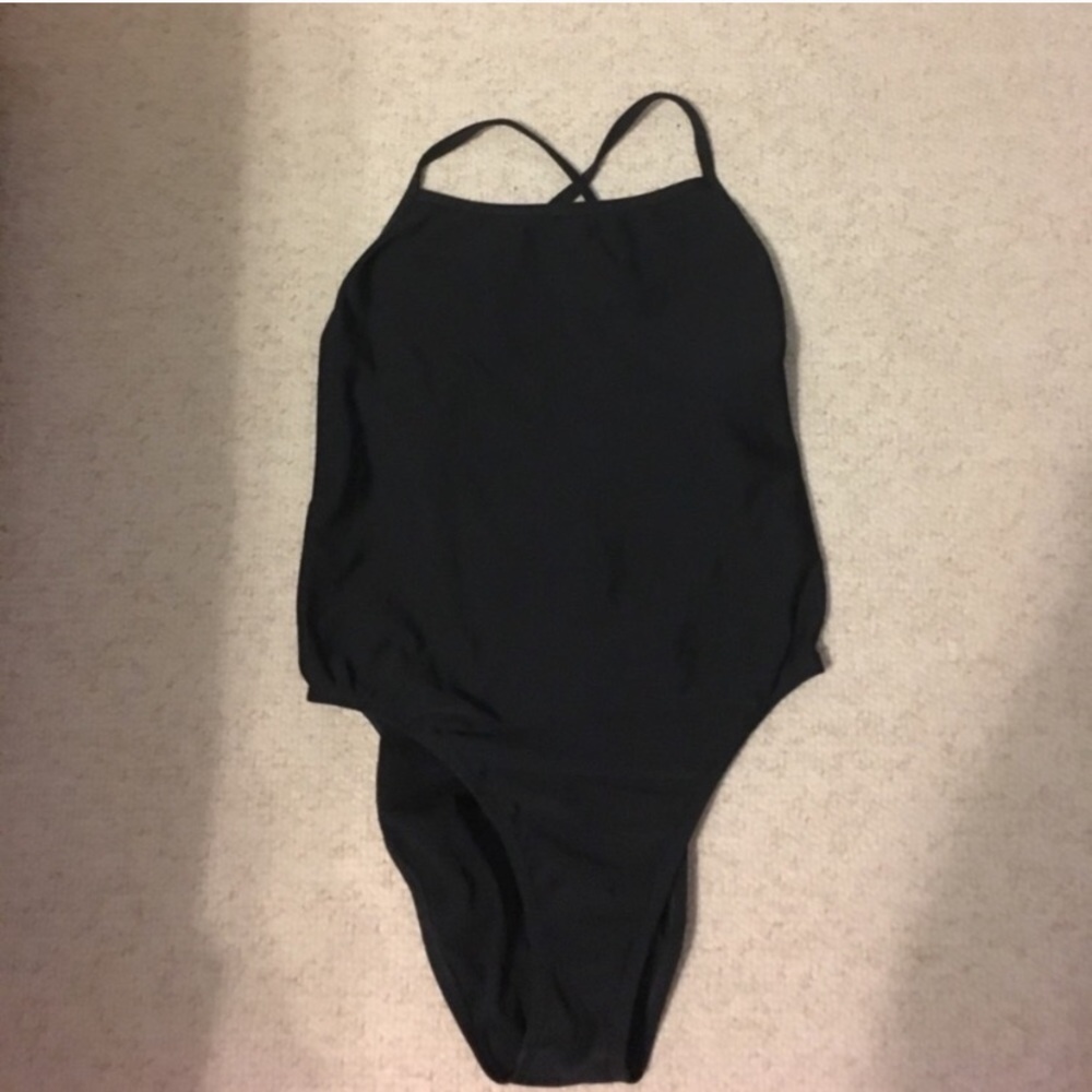 Black Jolyn Jackson tie back